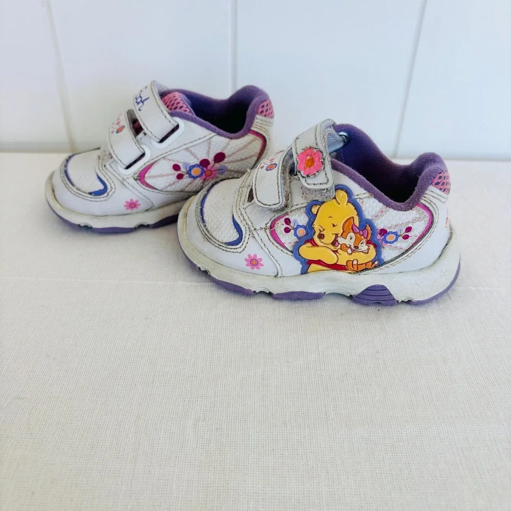 Vintage Winnie the Pooh Disney Floral Tennis Shoes Sneakers, Size 3